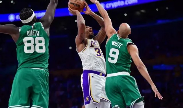 开云官网-美媒：本赛季限制对手内线得分榜，凯尔特人、雷霆位列前二