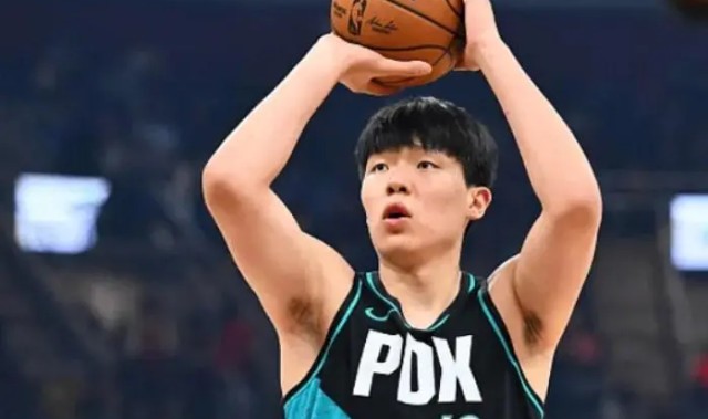 kaiyun-杨瀚森G联赛前三节砍下14分15篮板2助攻2盖帽，6个前场篮板